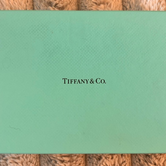 Brand New Return to Tiffany, Tiffany & Co. Zip Wallet - Picture 7 of 7